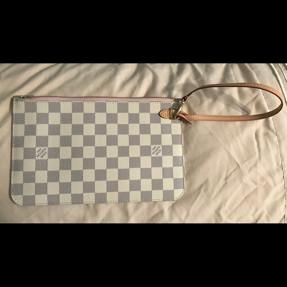 Azure Damier GM Neverfull Pouch